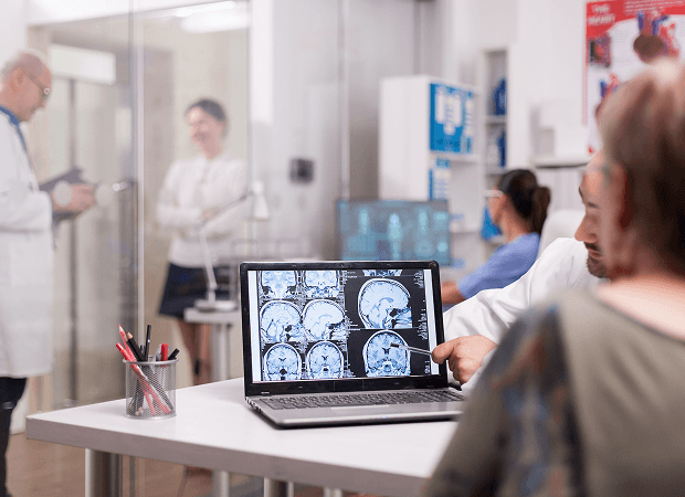 doctor-discussing-with-patient